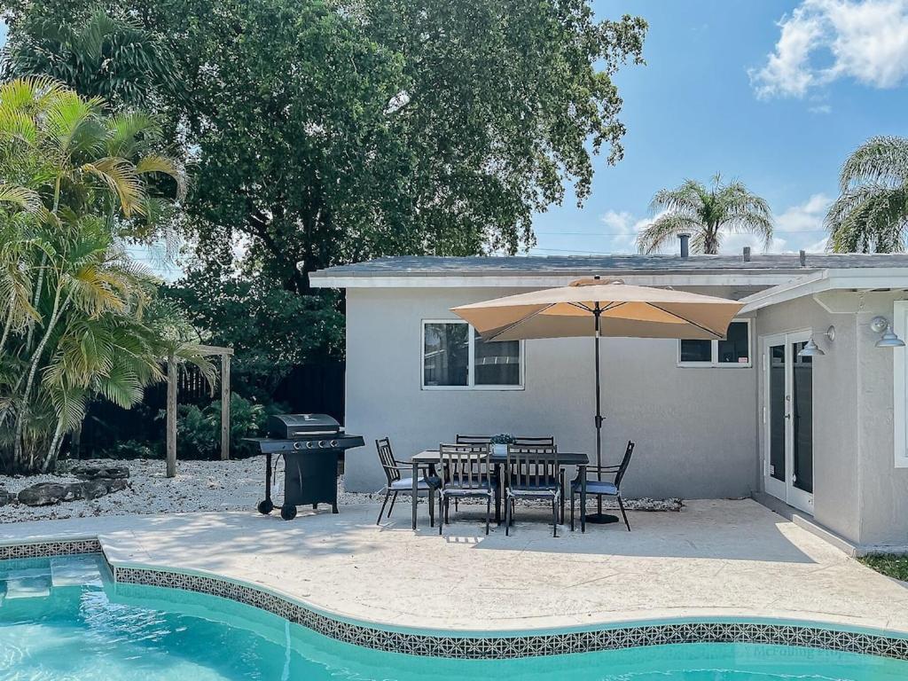 Oakland Oasis, Heated Pool, 2 King Beds, Game Room, Beach 2.5 Miles Fort Lauderdale Exterior photo